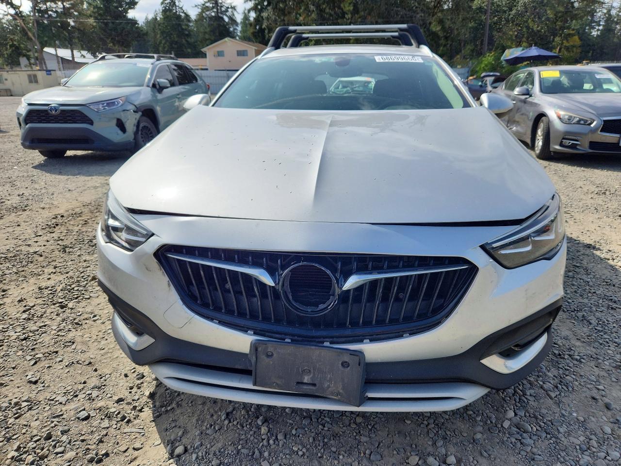 2018 Buick Regal Tourx Preferred - Image 5