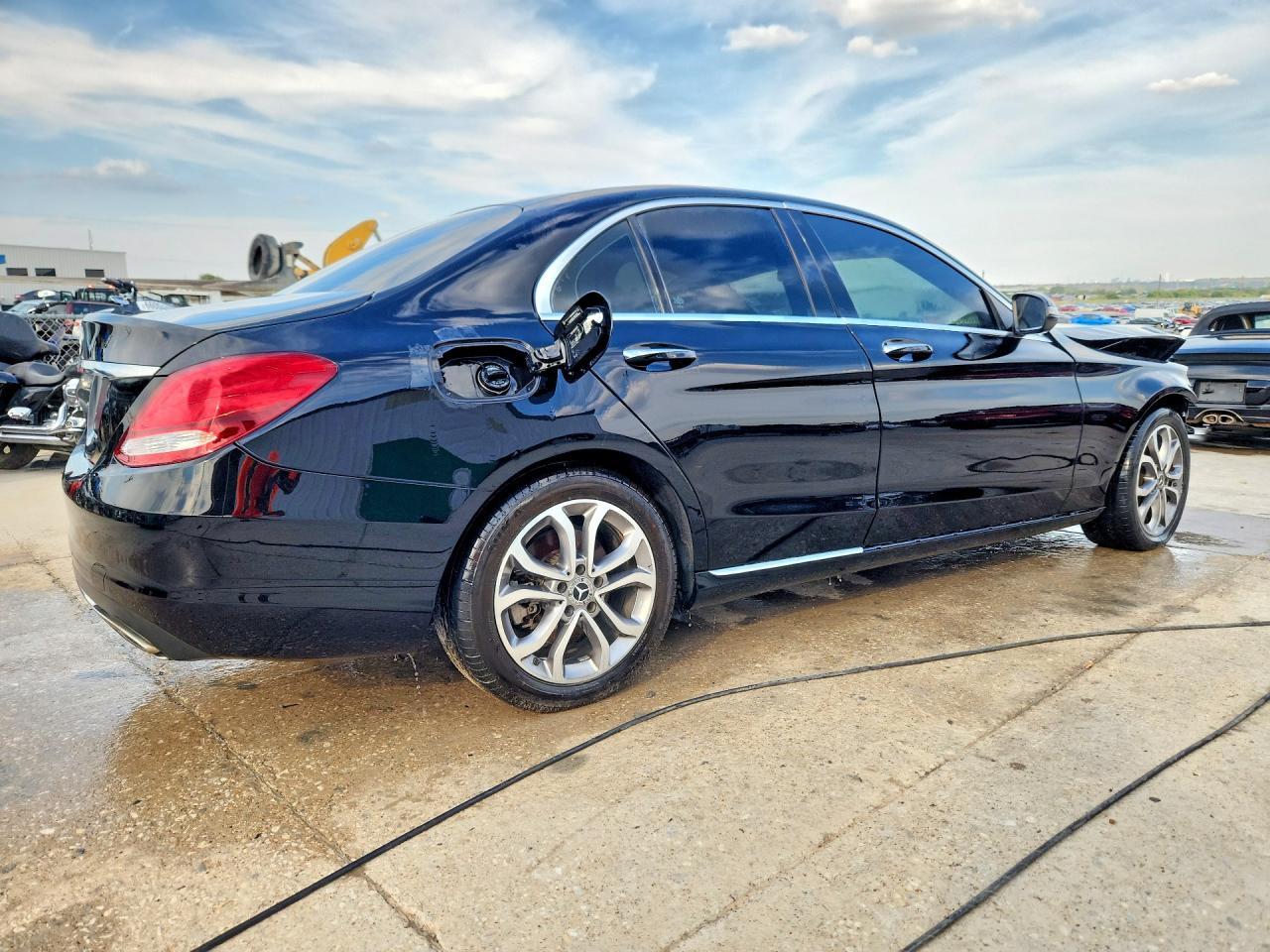 2018 Mercedes-Benz C 300 - Image 3