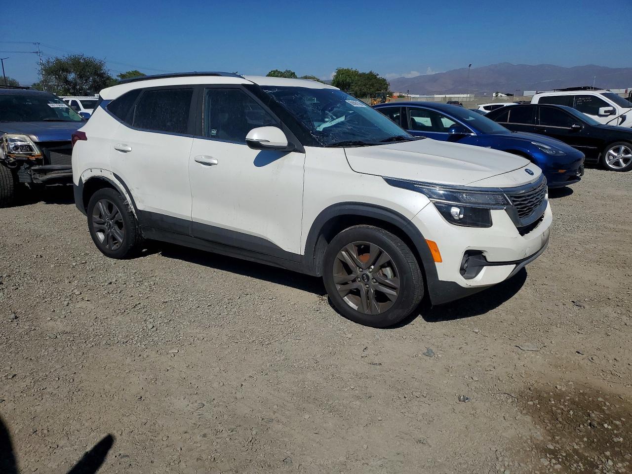 2021 Kia Seltos S - Image 4