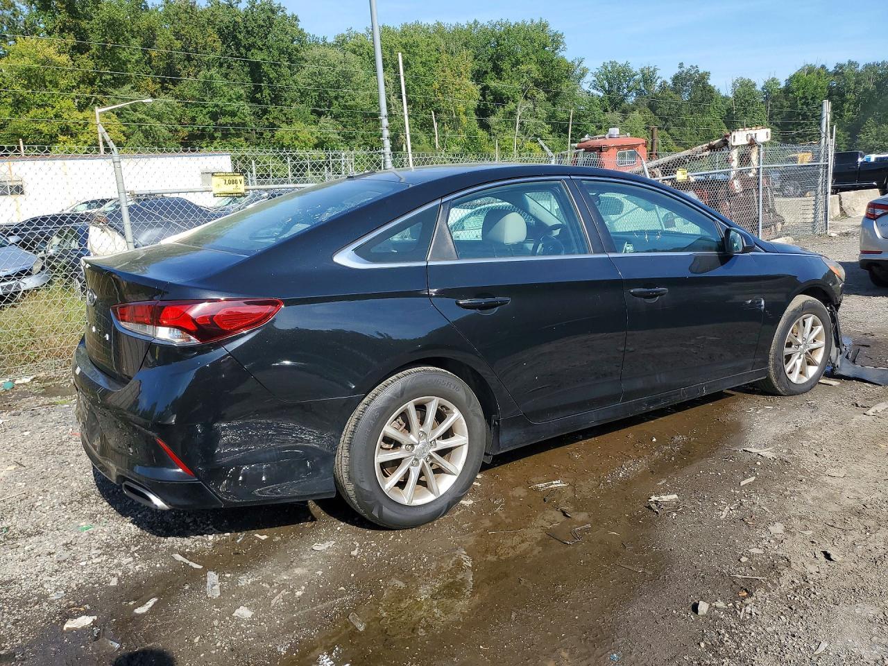 2018 Hyundai Sonata Se - Image 3