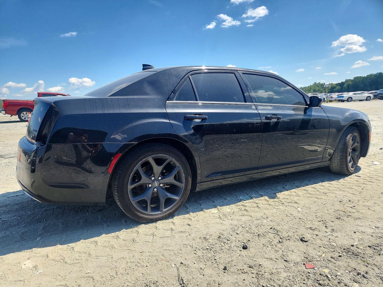 2023 Chrysler 300 Touring - Фото 3