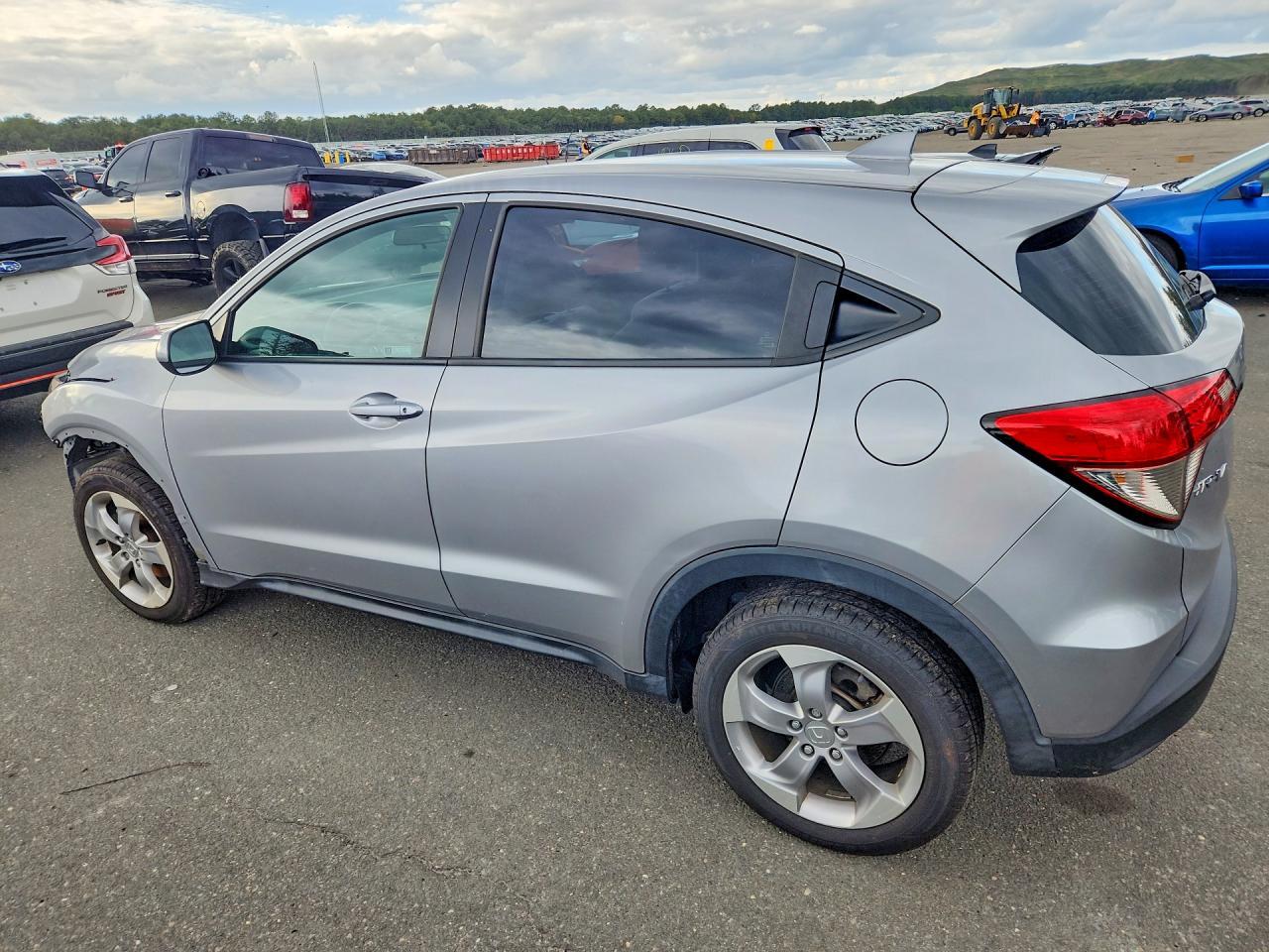 2022 Honda Hr-V Lx - Image 2