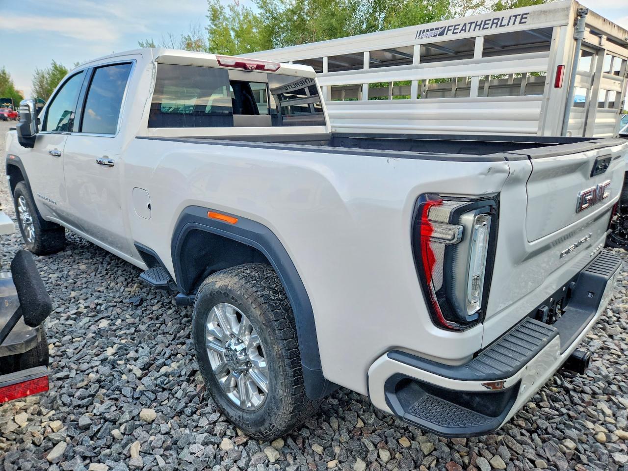 2021 GMC Sierra K2500 Denali - Image 2
