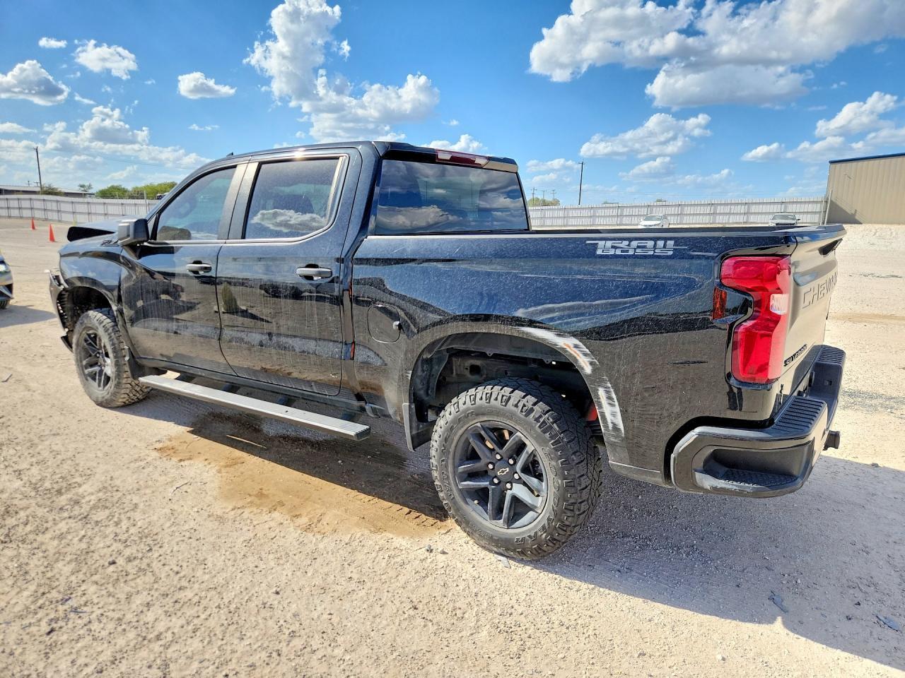 2023 Chevrolet Silverado K1500 Trail Boss Custom - Image 2