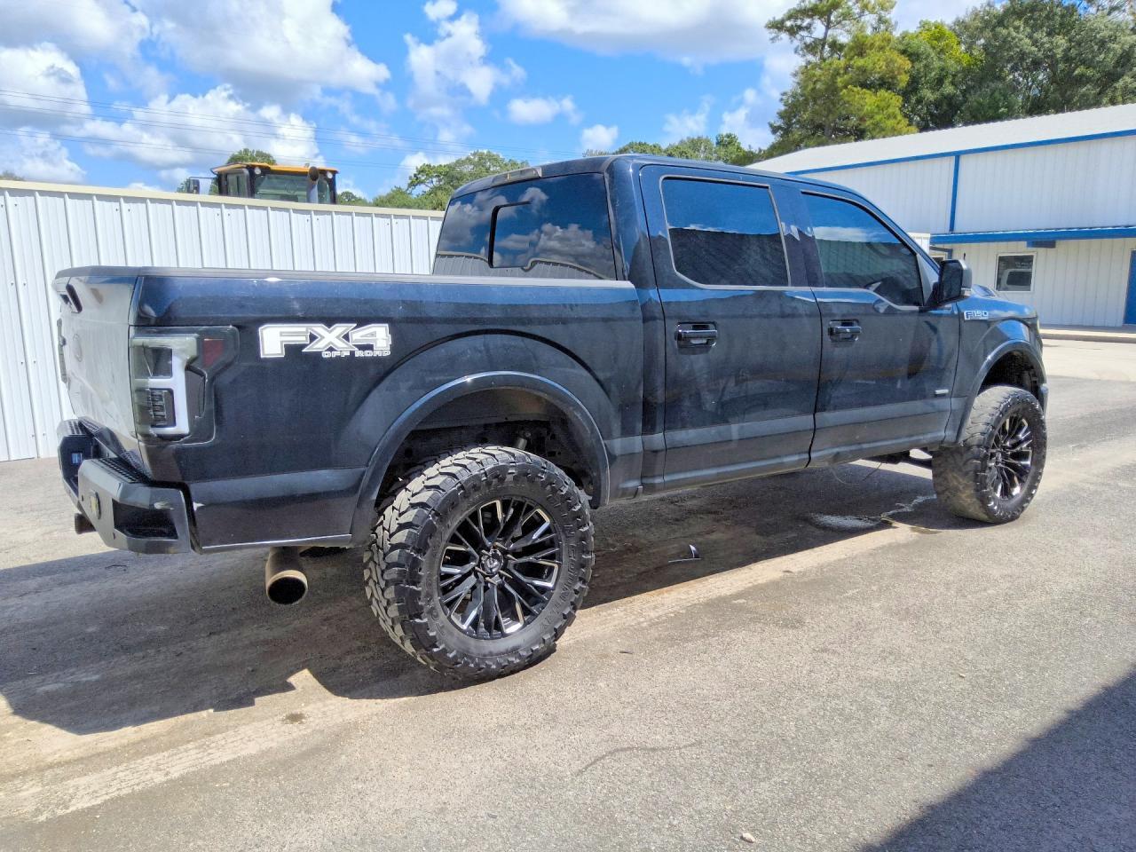 2016 Ford F150 Supercrew - Фото 3