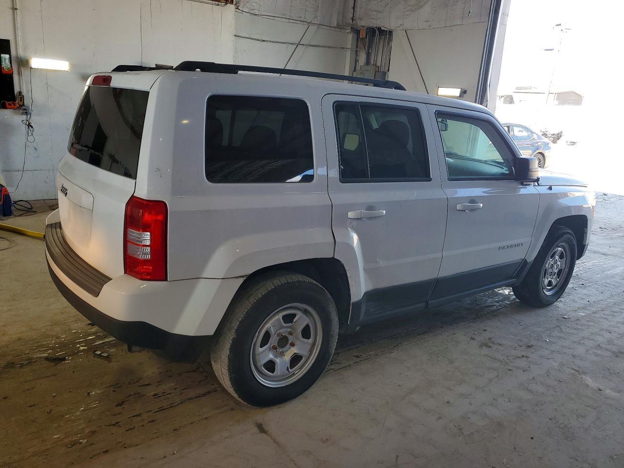2017 Jeep Patriot Sport - Image 3