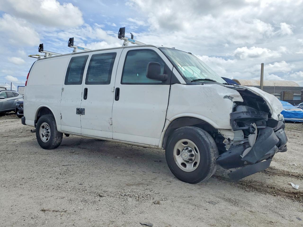 2021 Chevrolet Express G2500 - Image 4