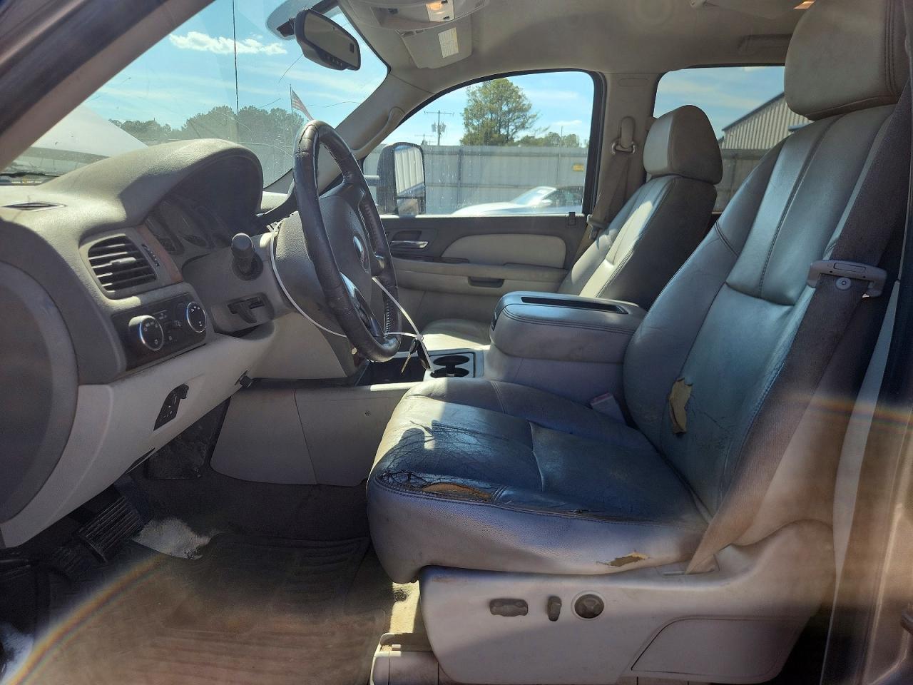 2008 GMC Sierra K3500 - Image 7