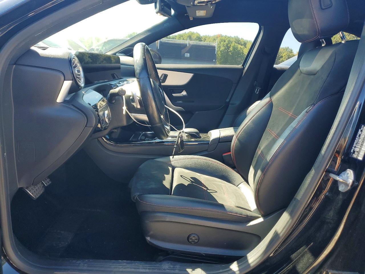 2019 Mercedes-Benz A 220 4Matic - Image 7