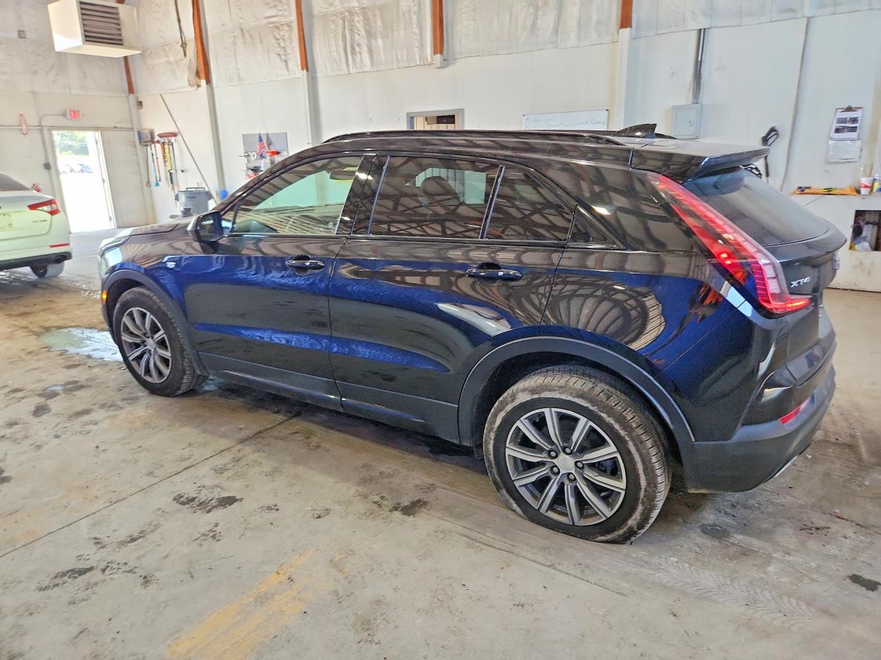 2019 Cadillac Xt4 Sport - Фото 2