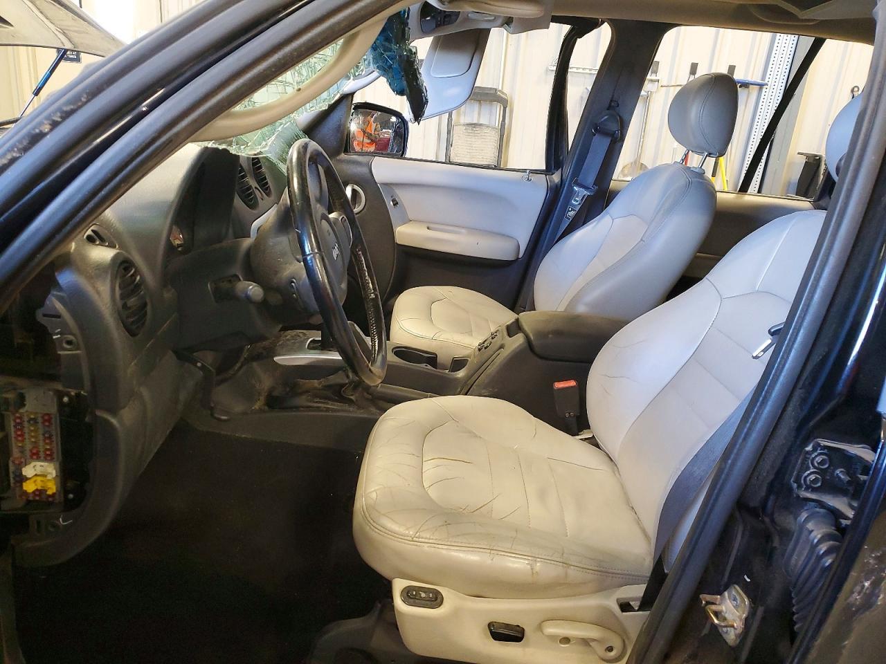 2002 Jeep Liberty Limited - Image 7
