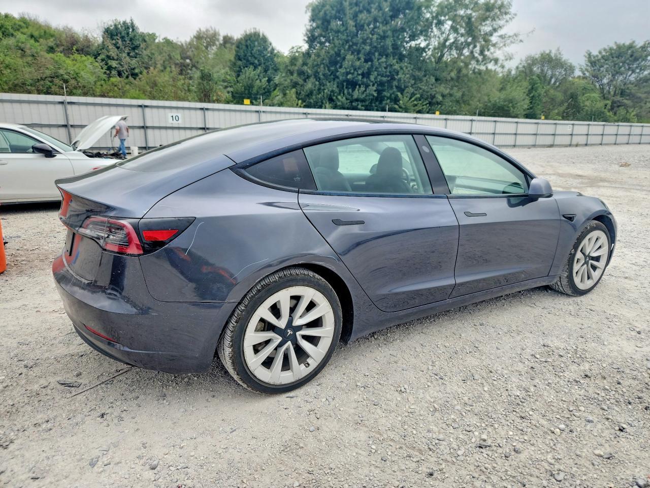 2023 Tesla Model 3 - Image 3