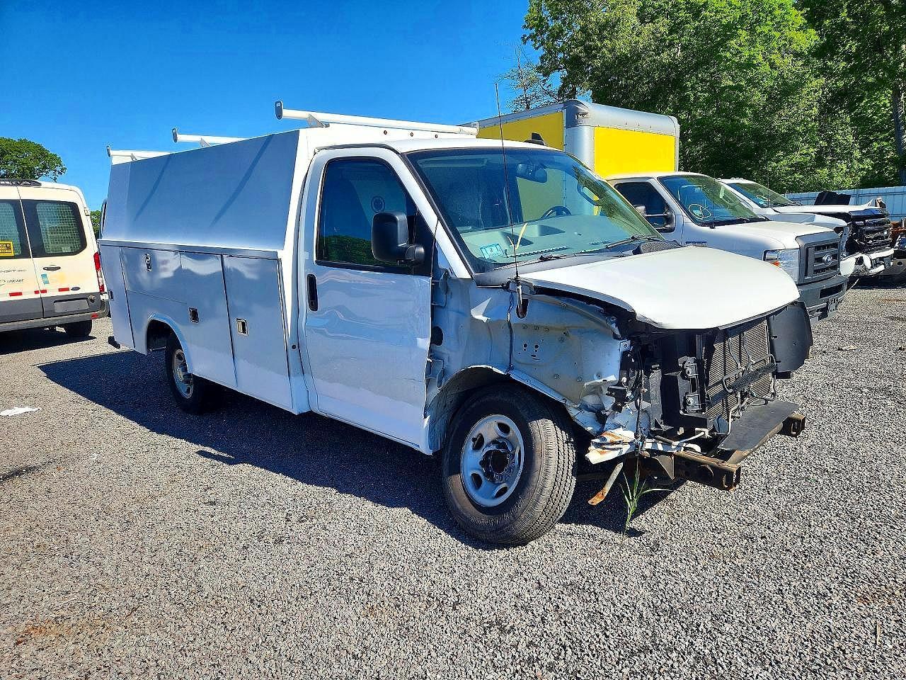2020 Chevrolet Express G3500 Ls - Image 4