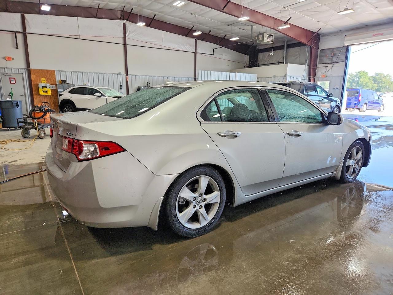 2010 Acura Tsx - Image 3
