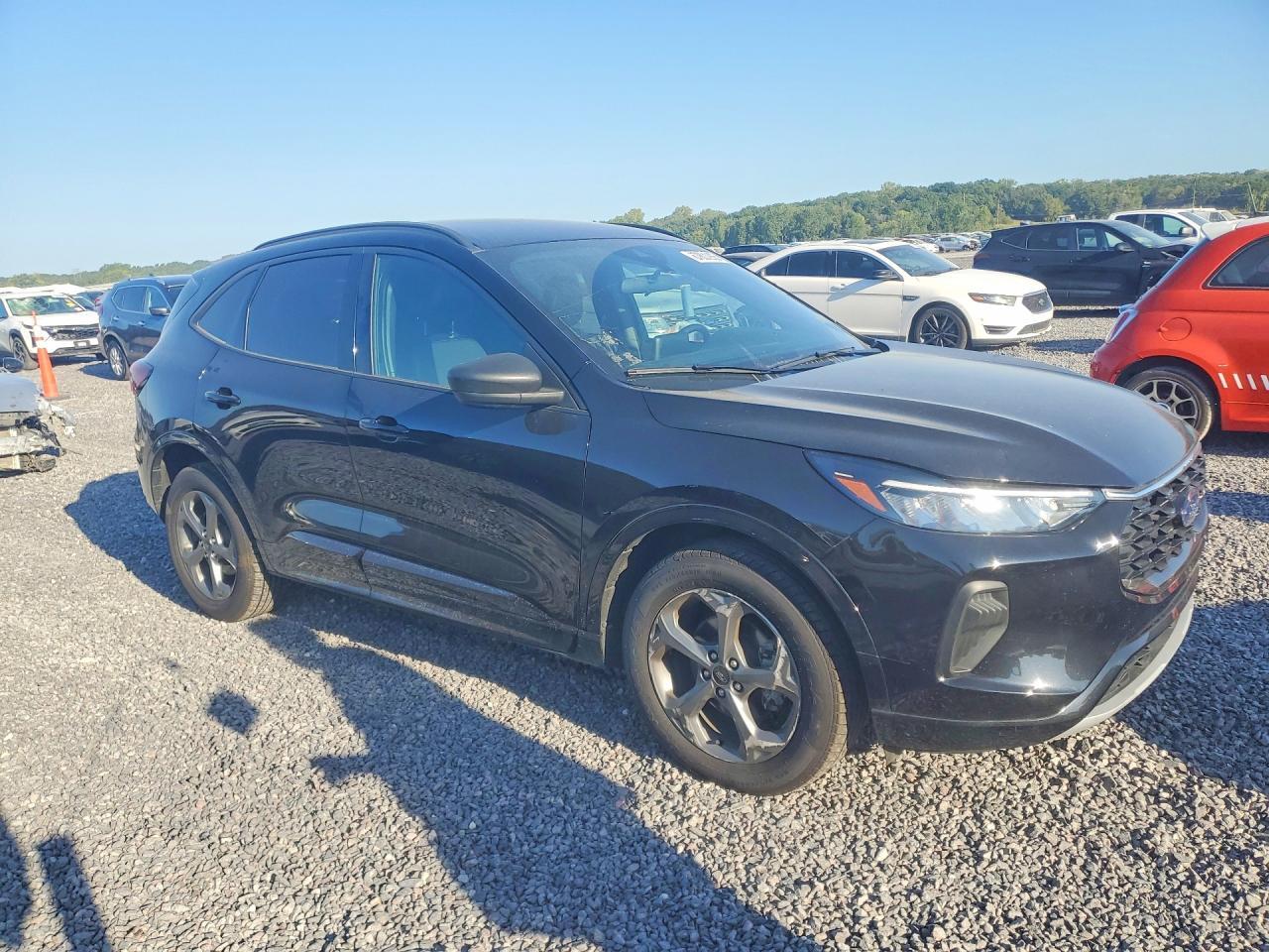 2023 Ford Escape St Line - Фото 4
