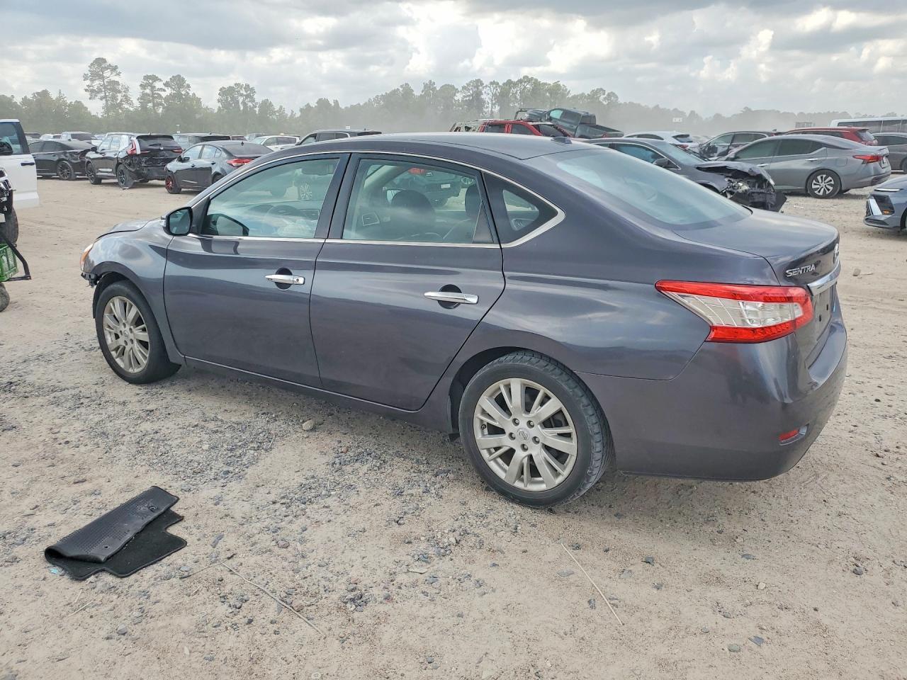 2013 Nissan Sentra S - Image 2