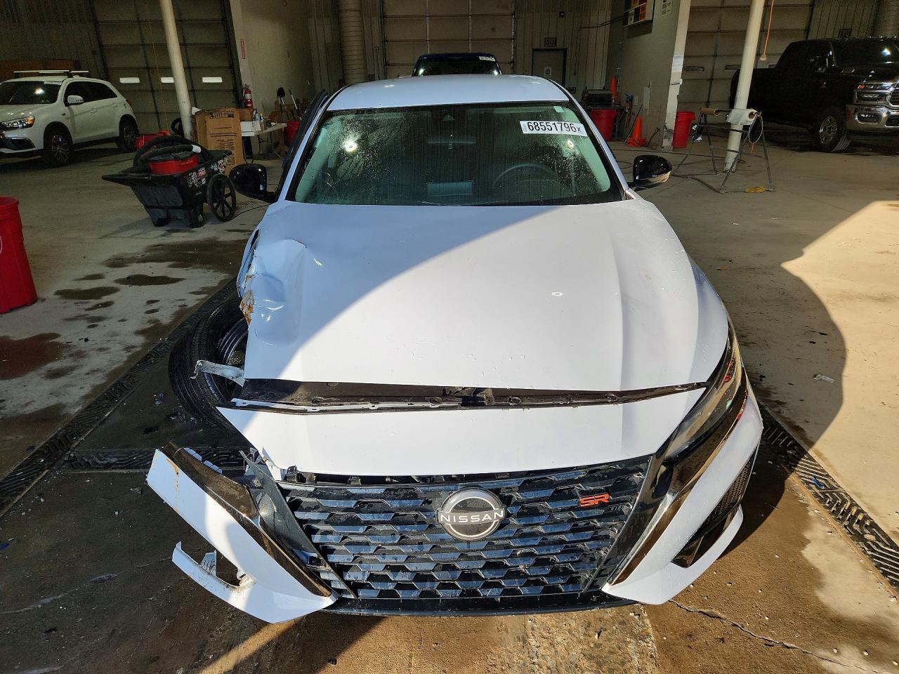 2025 Nissan Altima Sr - Фото 5