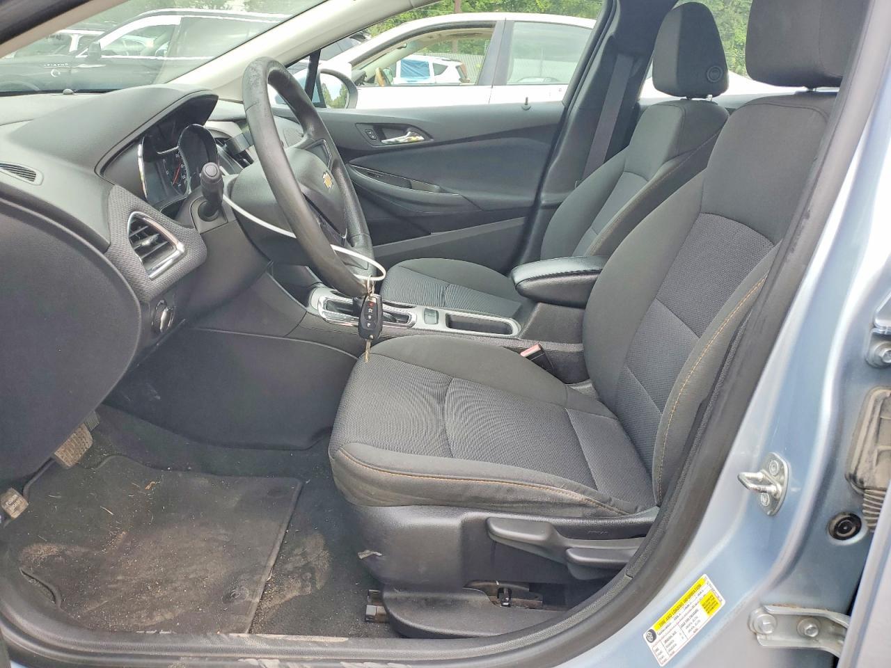 2017 Chevrolet Cruze Ls - Image 7