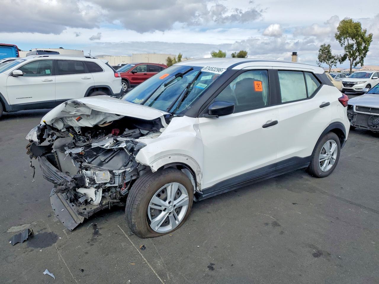 2022 Nissan Kicks S