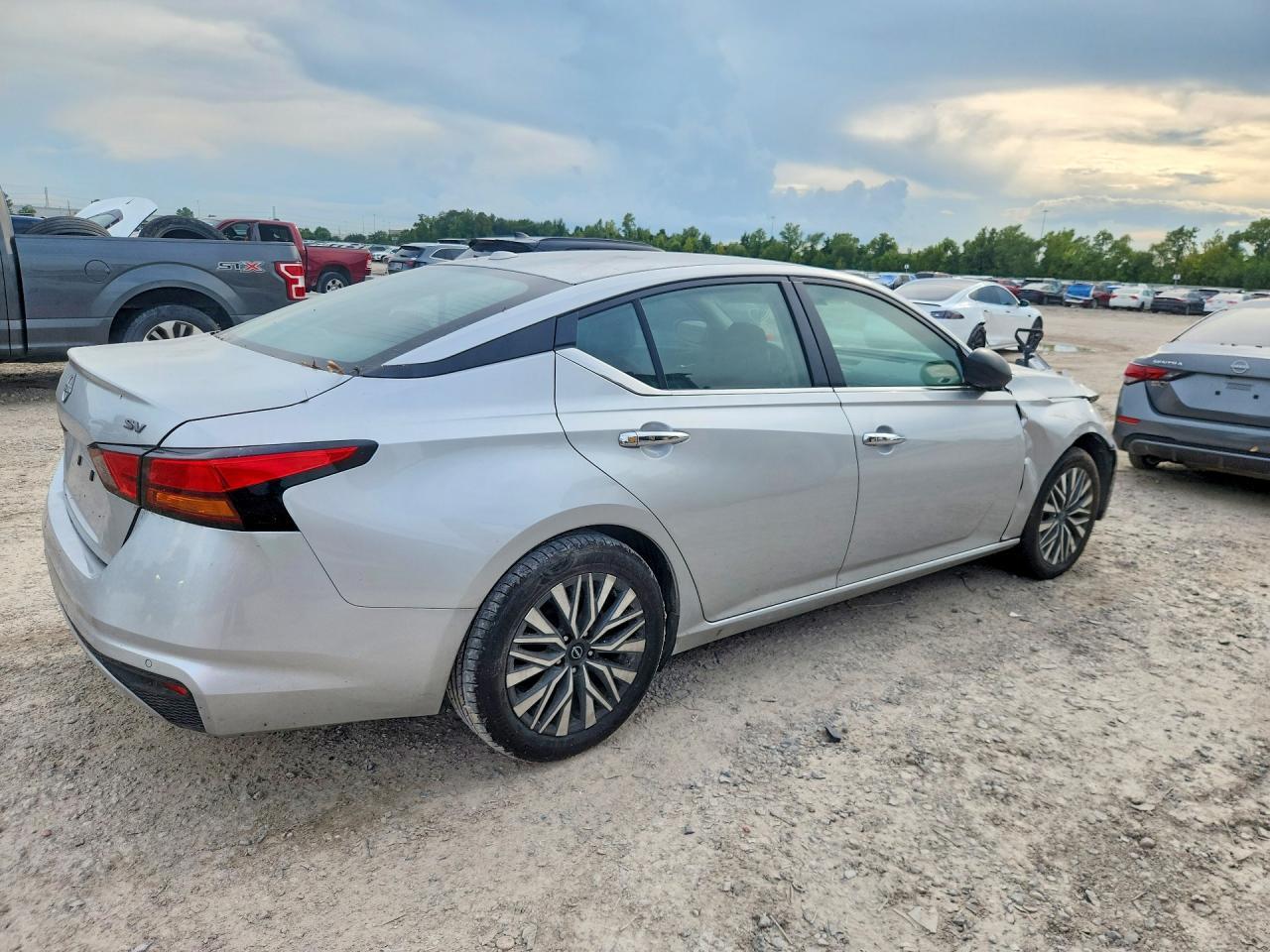 2024 Nissan Altima Sv - Фото 3