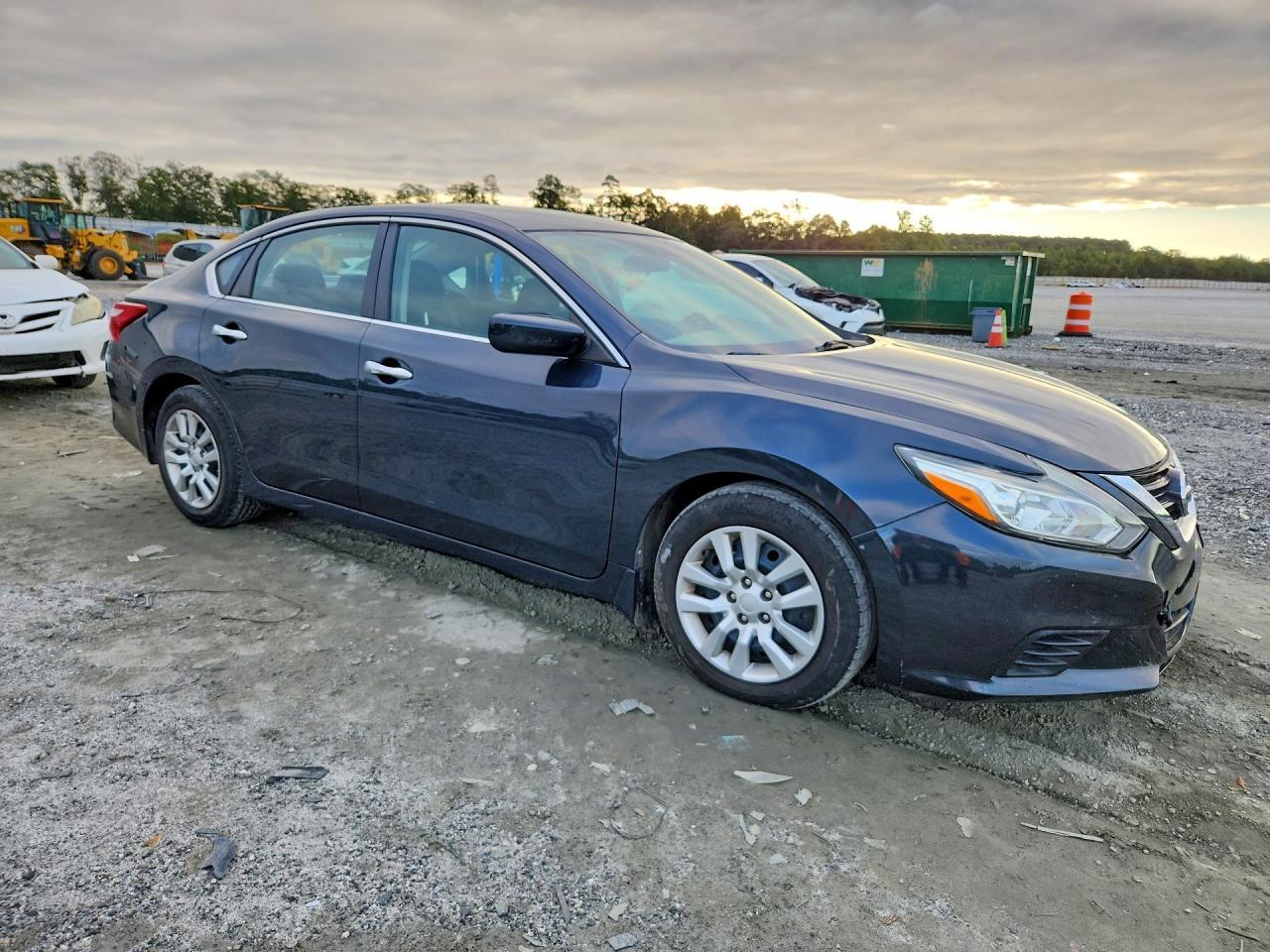 2017 Nissan Altima 2.5 S - Image 4