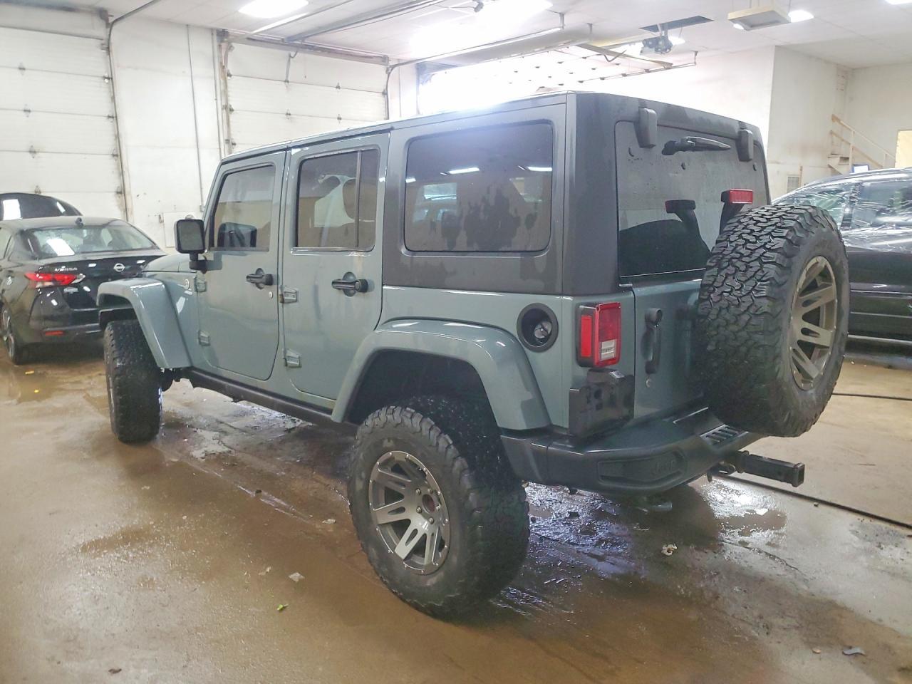 2014 Jeep Wrangler Unlimited Sahara - Фото 2
