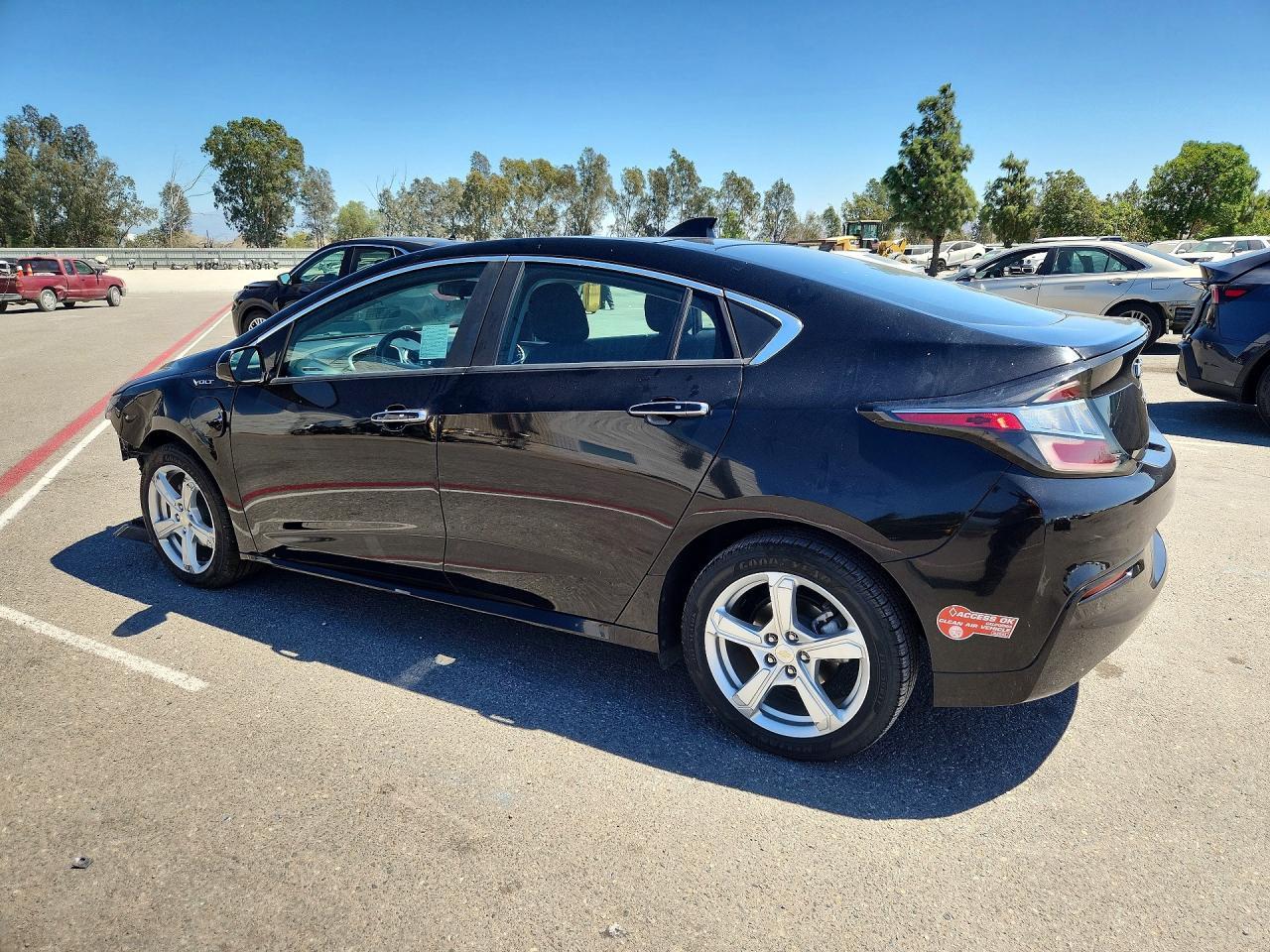 2018 Chevrolet Volt Lt - Фото 2