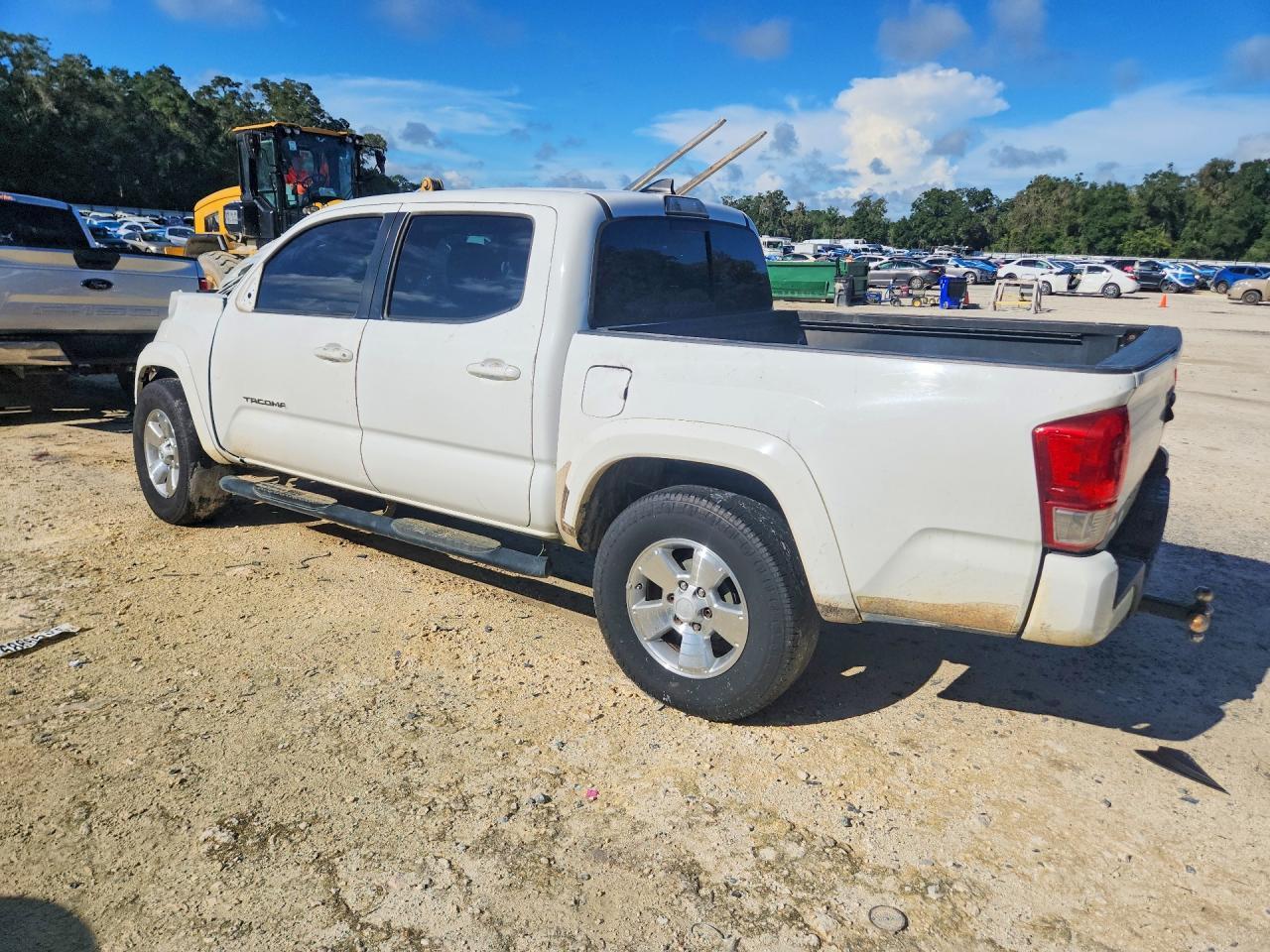 2017 Toyota Tacoma Trd Sport - Фото 2