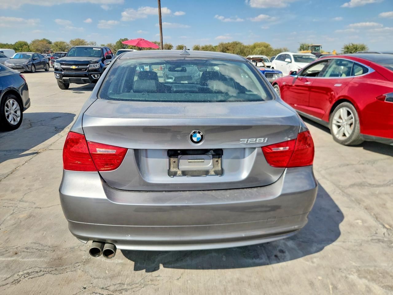 2011 BMW 328 I - Фото 6
