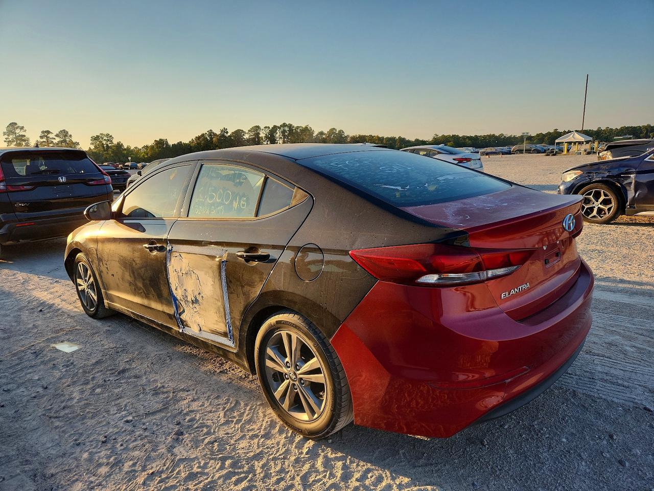 2018 Hyundai Elantra Se - Image 2