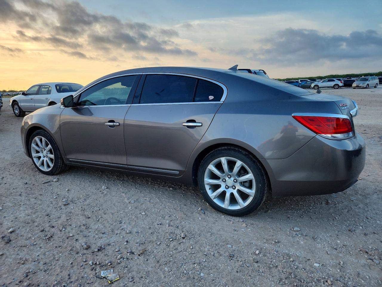 2012 Buick Lacrosse Touring - Фото 2