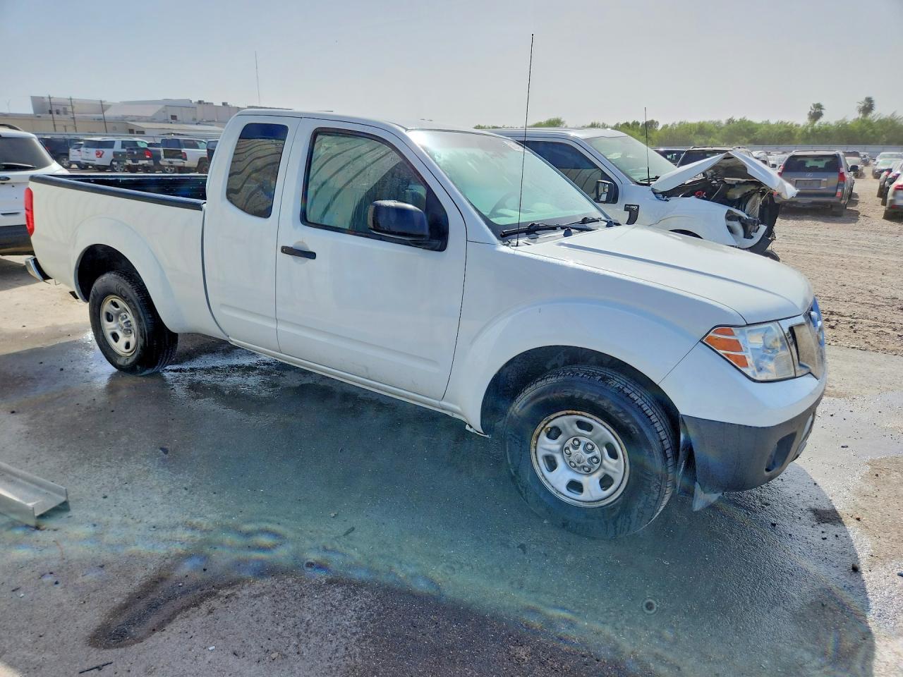2017 Nissan Frontier S - Фото 4