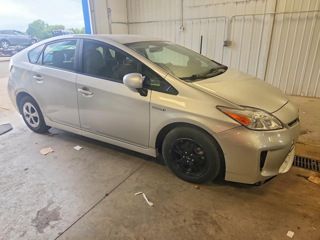 2014 Toyota Prius Two - Фото 4