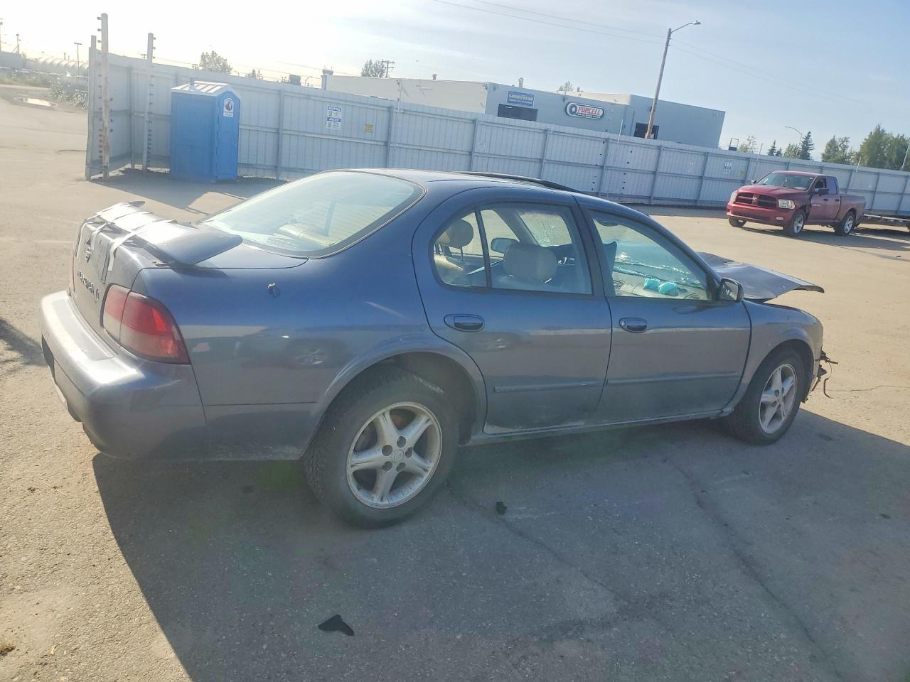 1999 Nissan Maxima Gxe - Фото 3