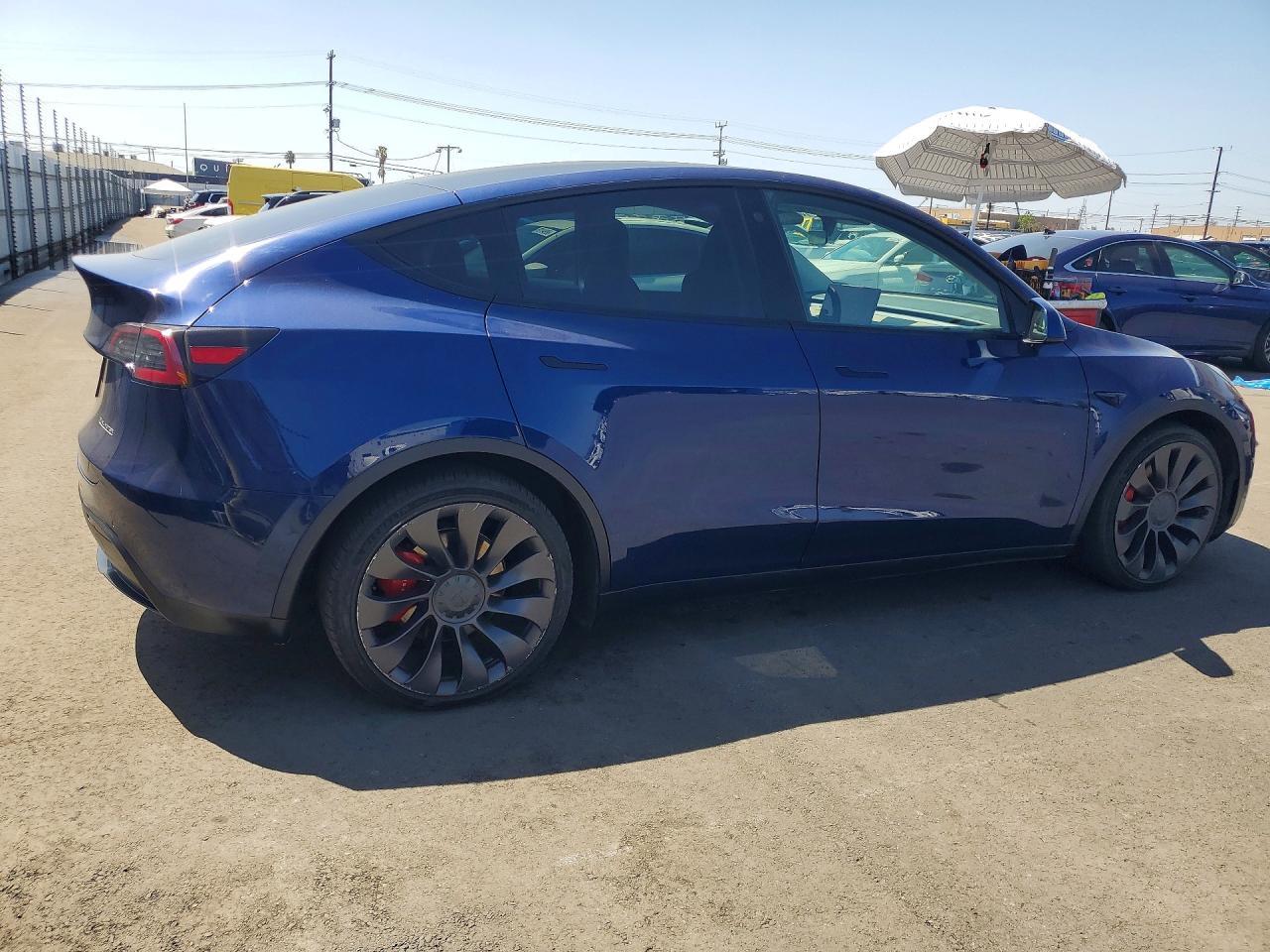2022 Tesla Model Y - Image 3