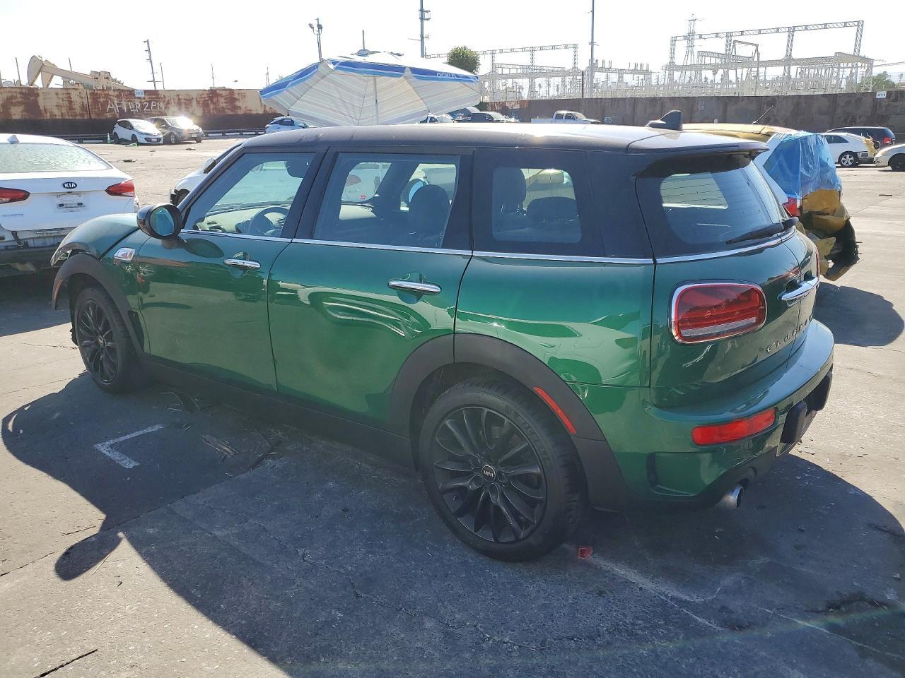 2020 Mini Cooper S Clubman - Image 2