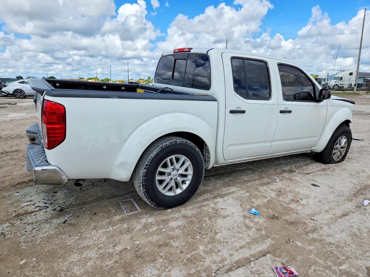2019 Nissan Frontier Sv - Image 3