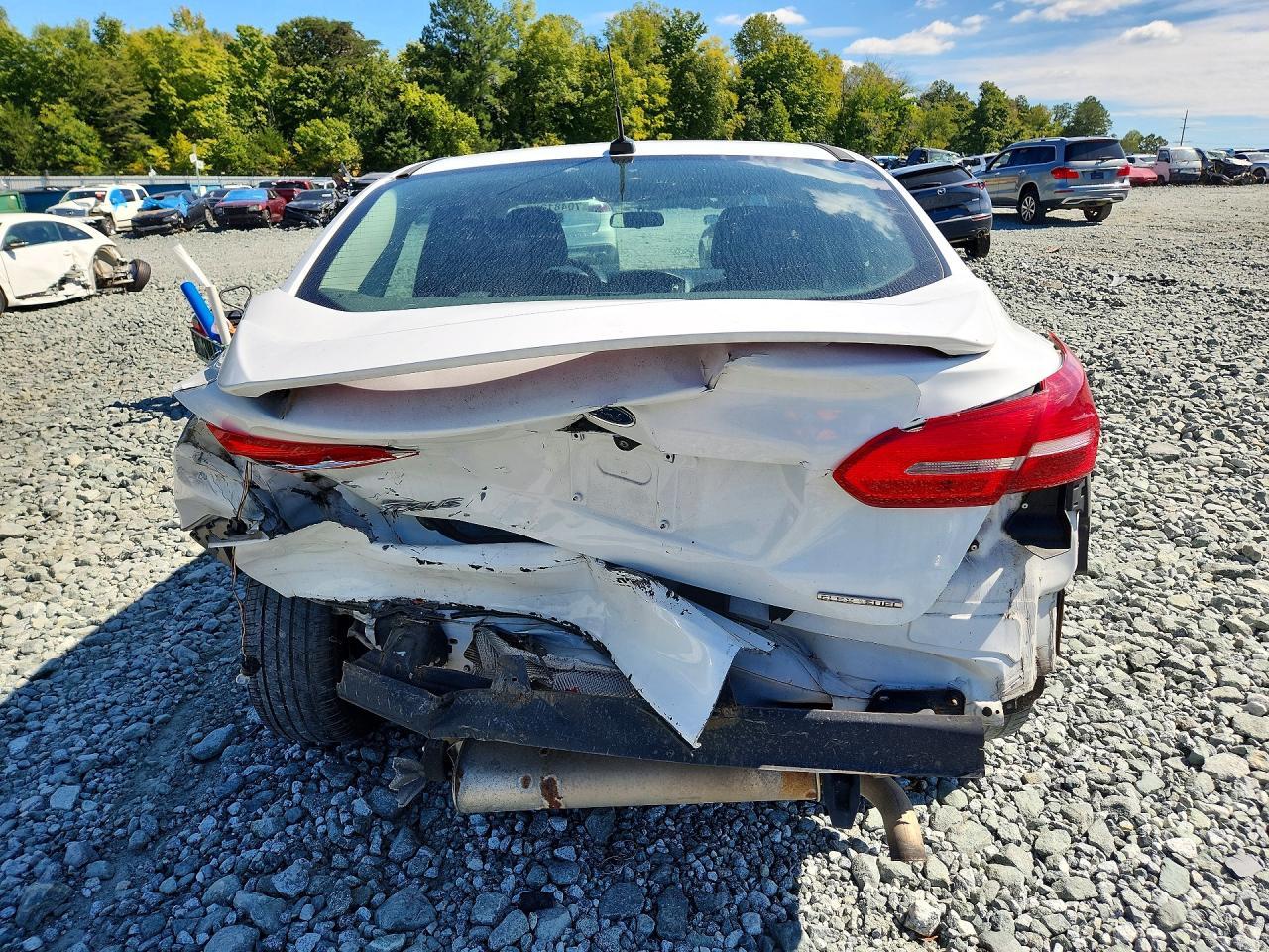 2017 Ford Focus Se - Фото 6
