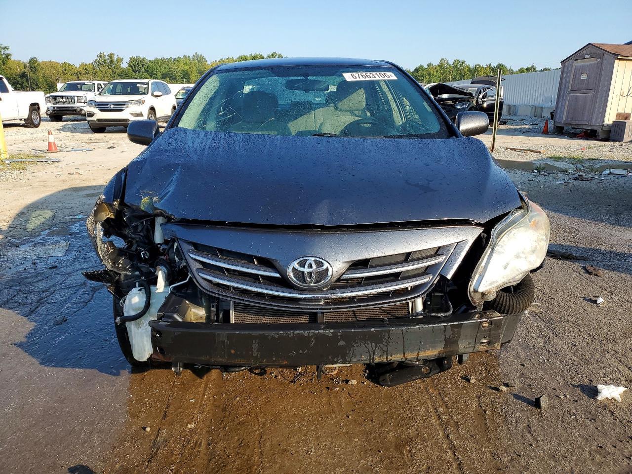 2013 Toyota Corolla Le - Фото 5