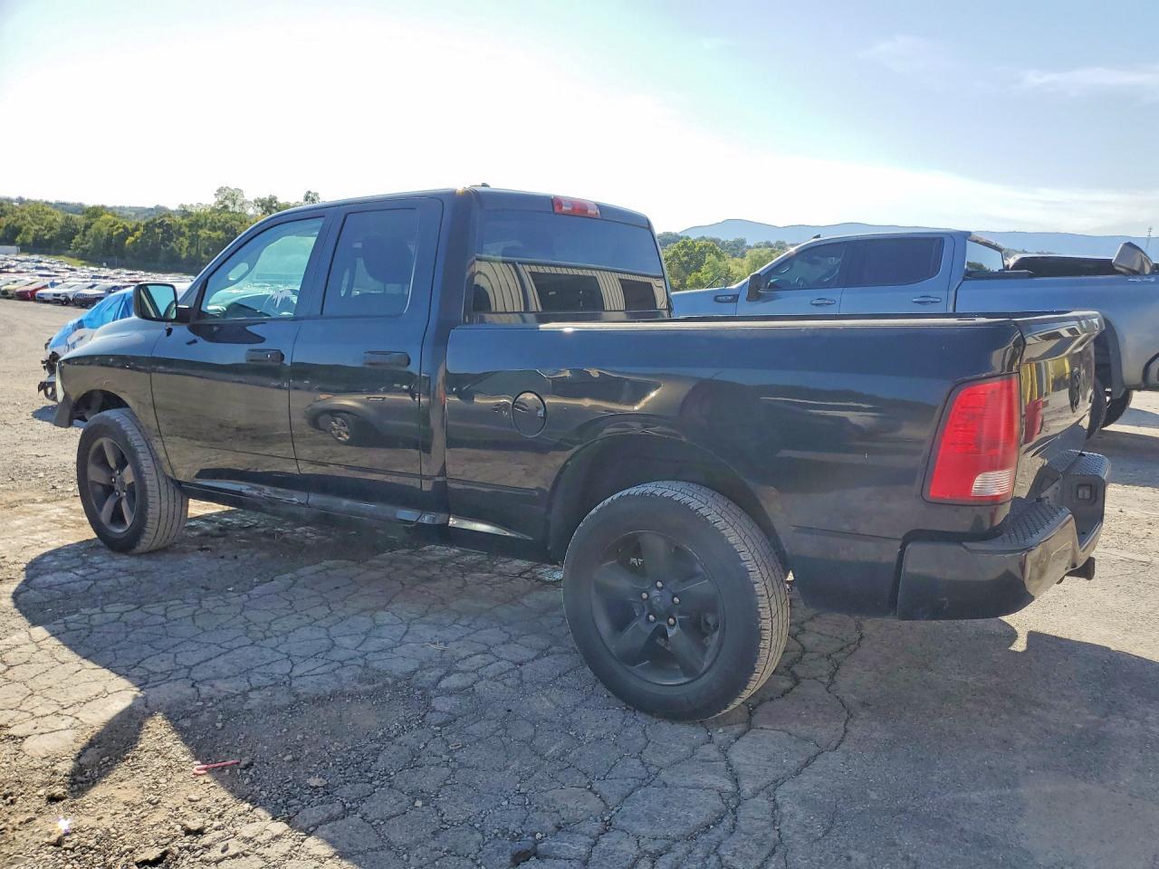 2017 Ram 1500 St - Фото 2