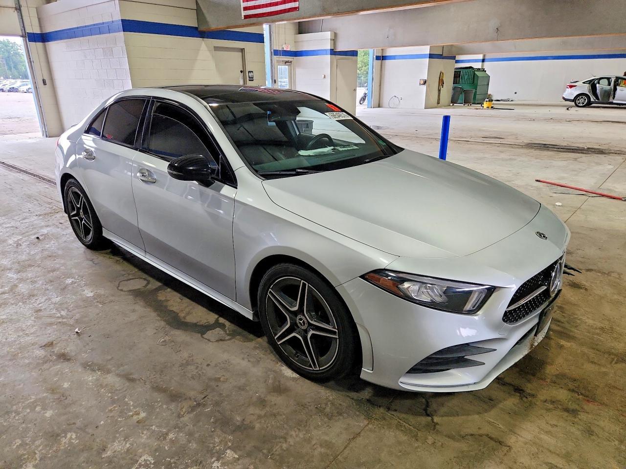 2021 Mercedes-Benz A 220 4Matic - Фото 4