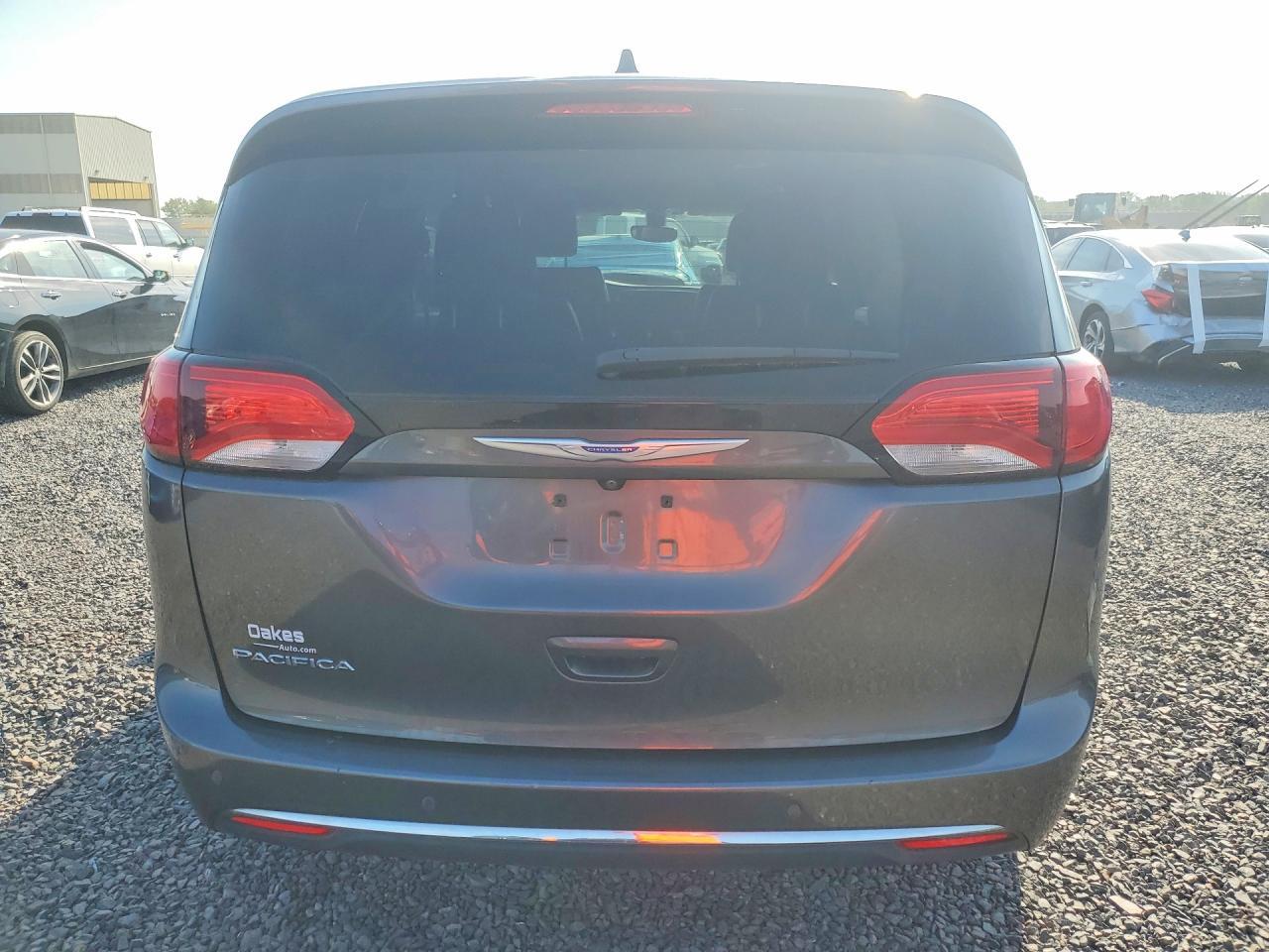 2020 Chrysler Pacifica Touring L - Фото 6