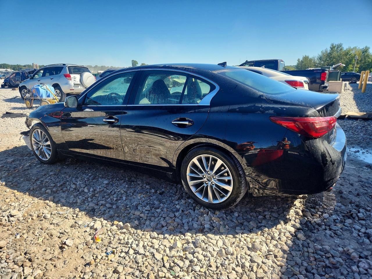 2018 Infiniti Q50 3.0T Luxe - Image 2