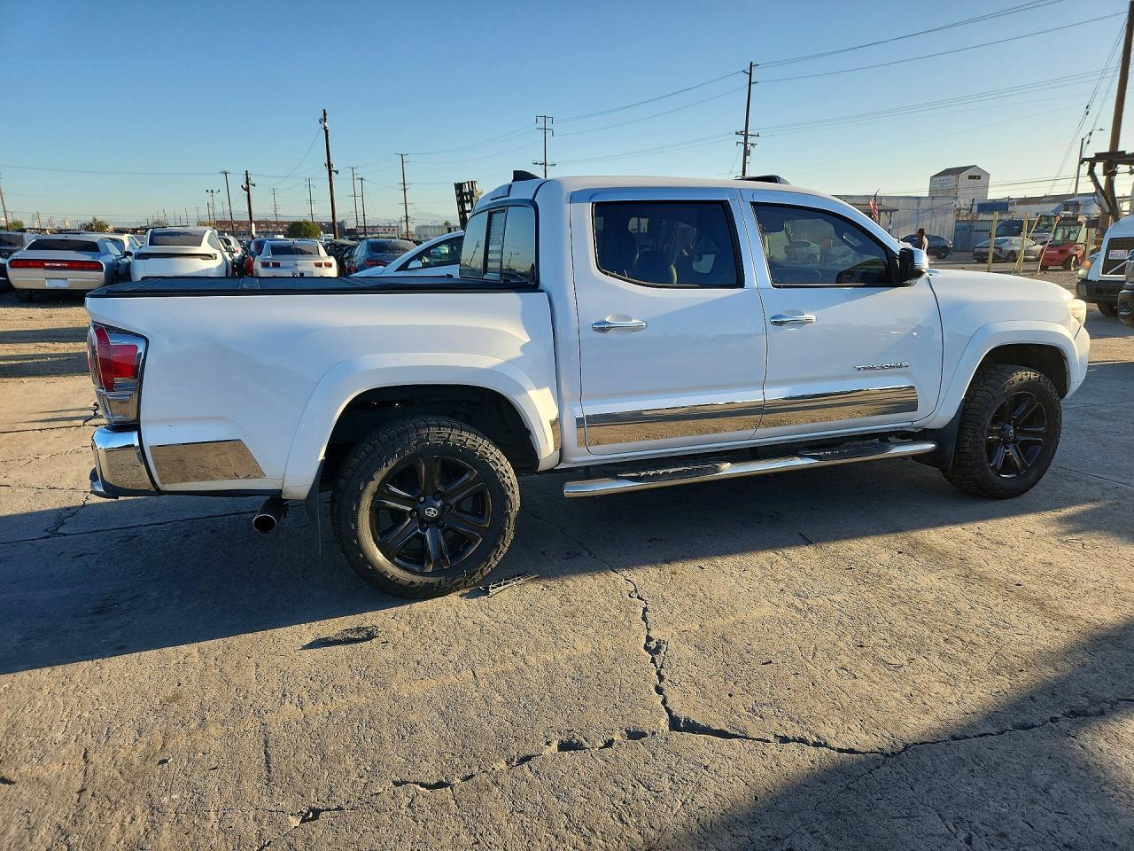 2016 Toyota Tacoma Limited - Фото 3