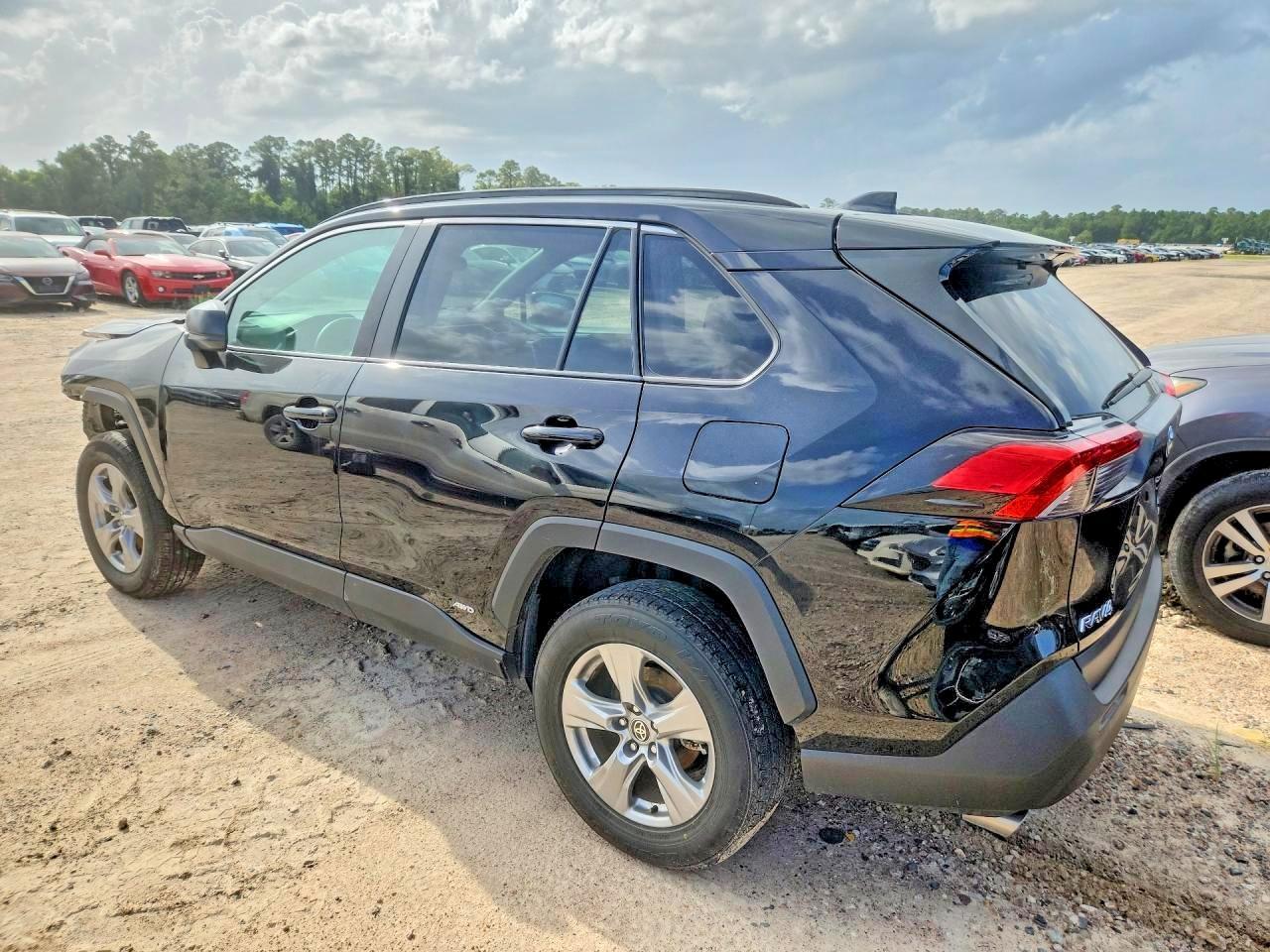 2025 Toyota Rav4 Le - Фото 2