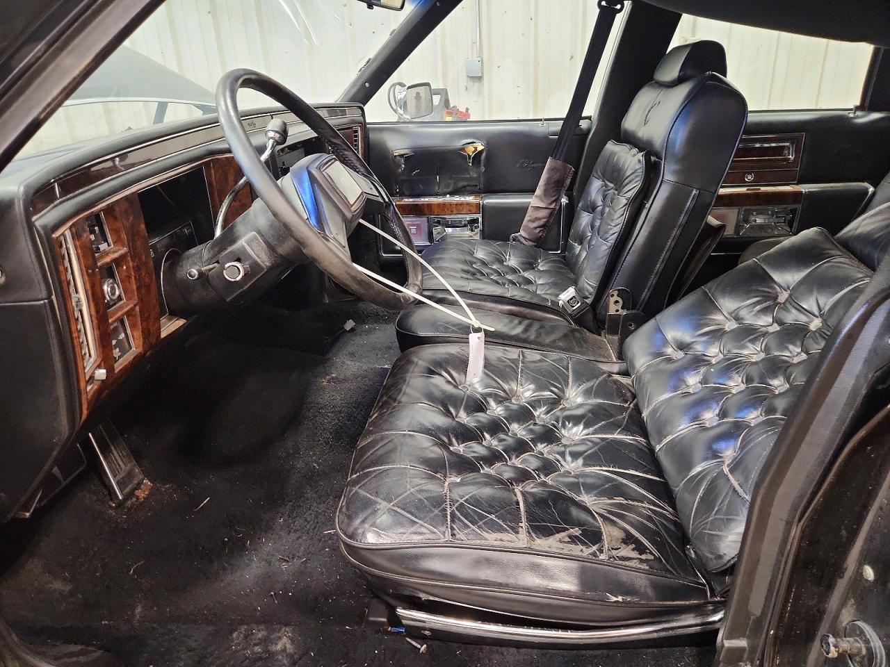 1990 Cadillac Brougham Unknown - Image 7