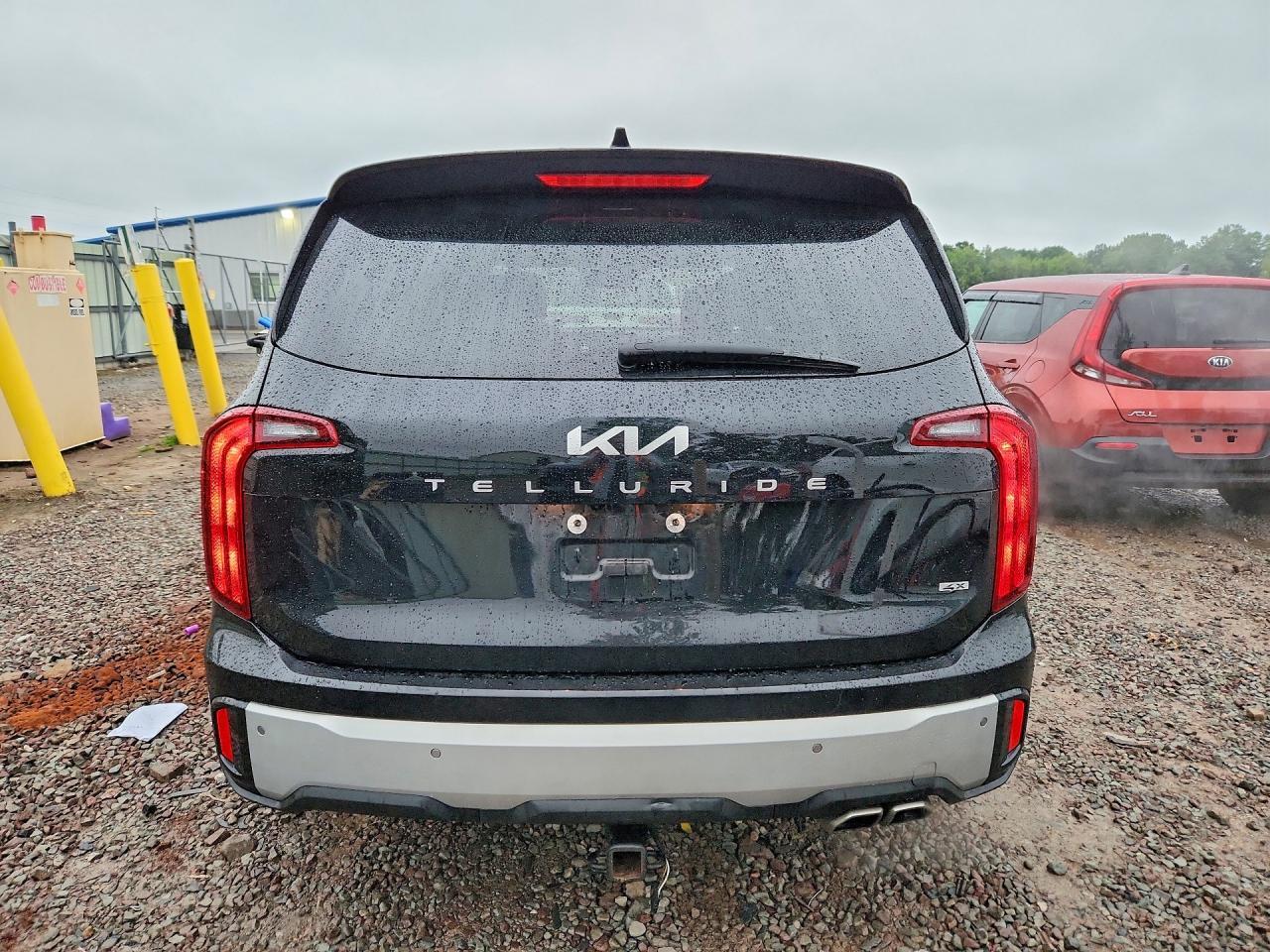 2024 Kia Telluride S - Image 6