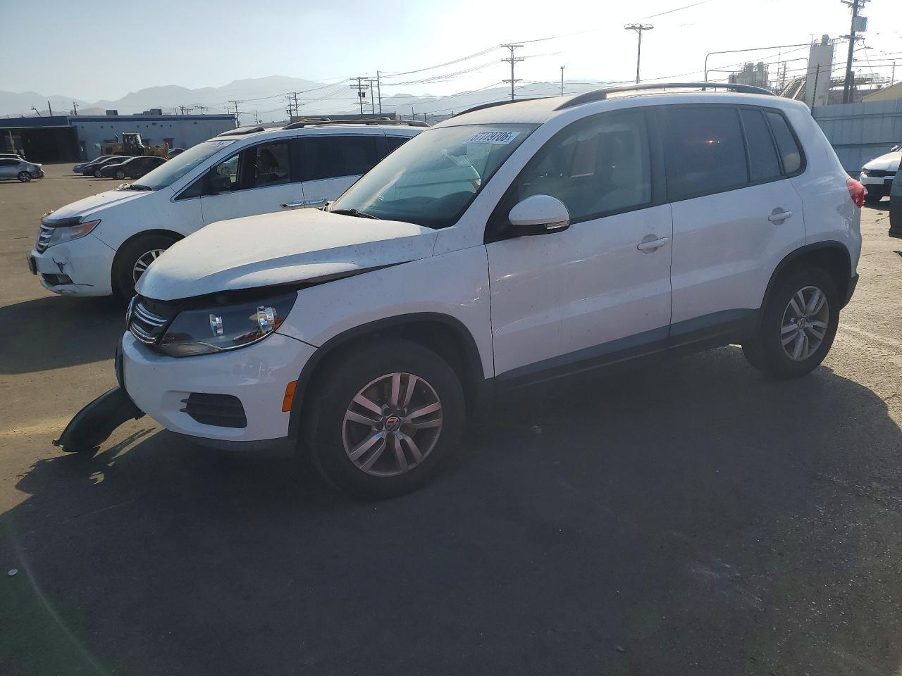 2016 Volkswagen Tiguan S