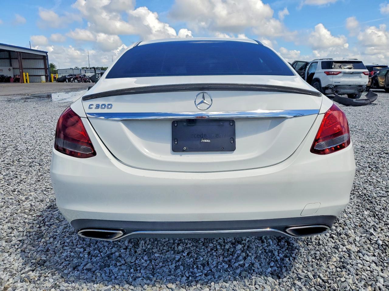 2017 Mercedes-Benz C 300 - Фото 6