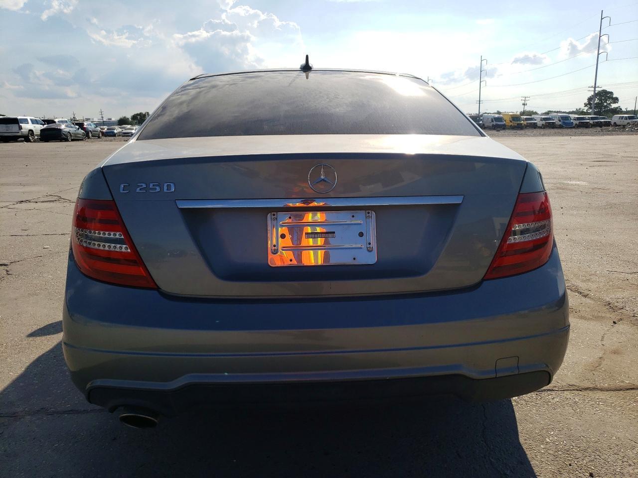 2012 Mercedes-Benz C 250 - Фото 6